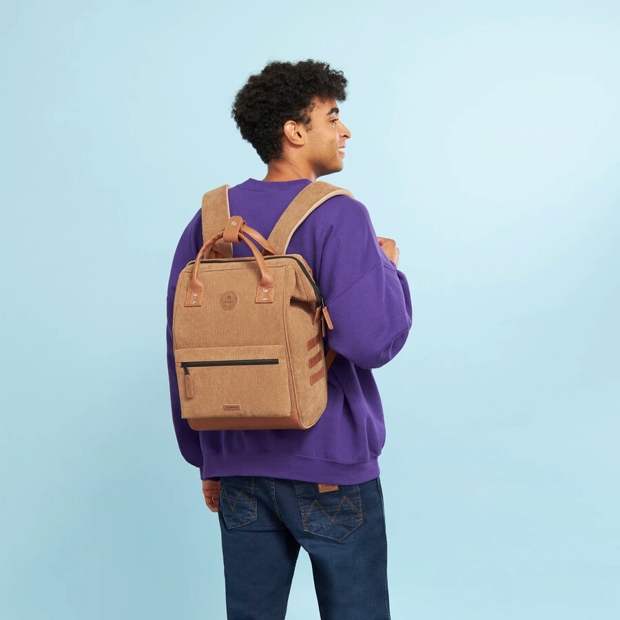 sac à dos aventurier moyen dubaï